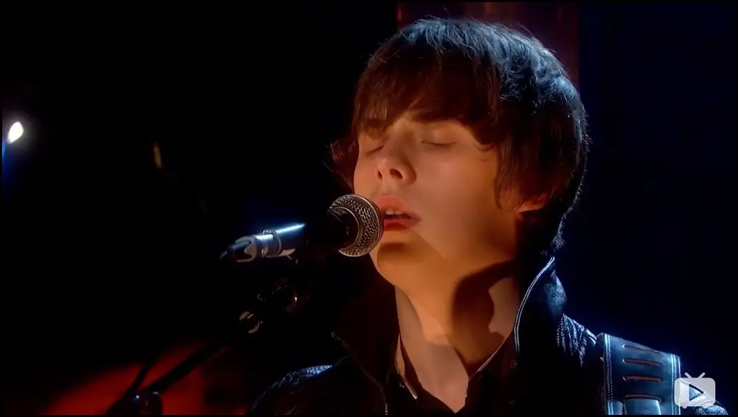 英国烟熏嗓摇滚弹唱歌手Jake Bugg吉他弹唱单曲Broken