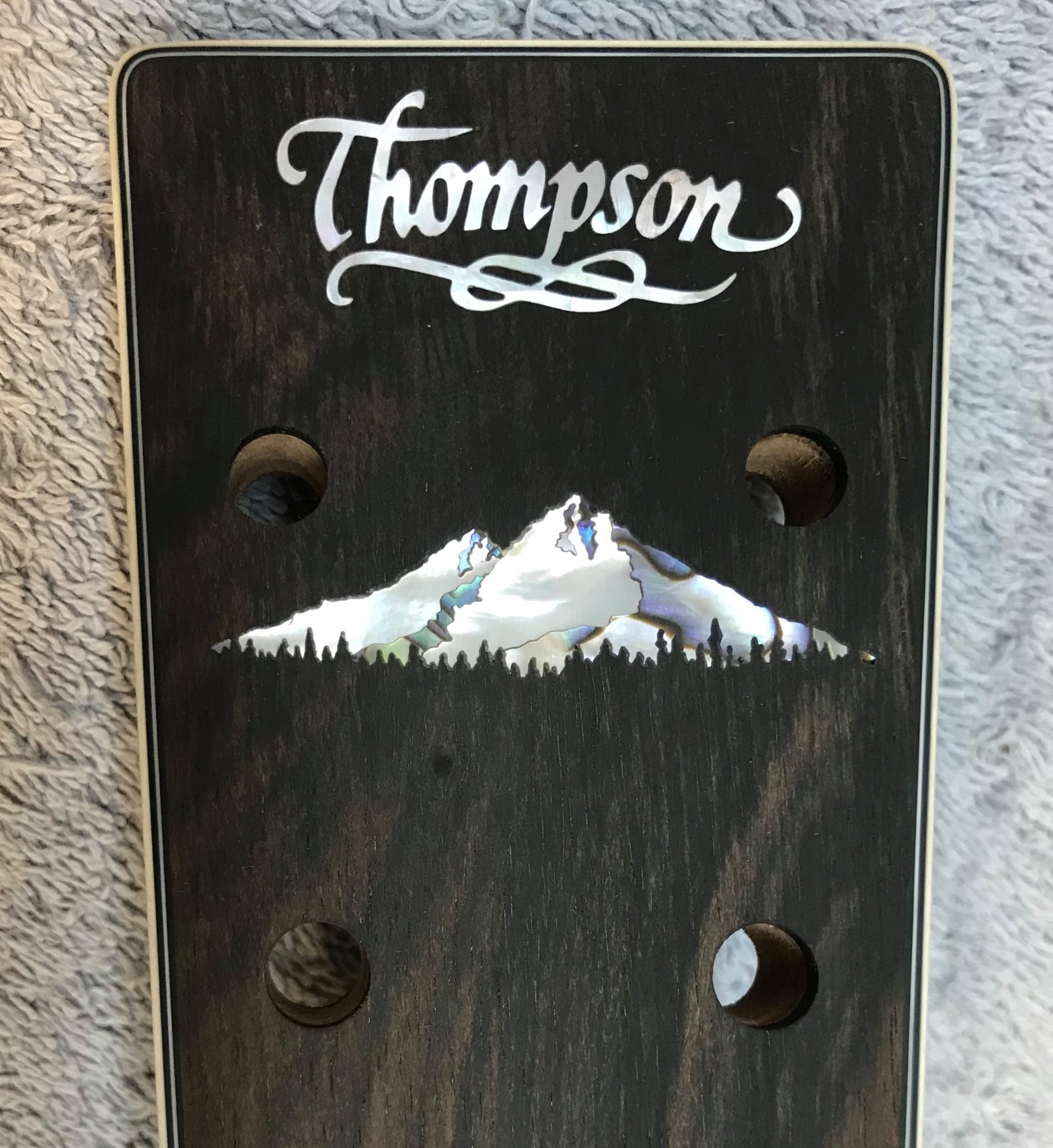 [美图欣赏]Preston Thompson Guitars近期制作的一些吉他琴头镶嵌，由Simon Haycraft 设计制作完成