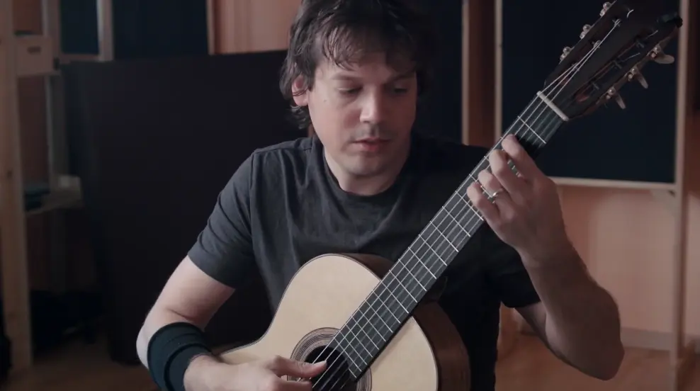 Uros Baric古典吉他演绎Lukas Heck： Transformation – For Ethan！